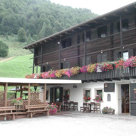 Albergo Riglarhaus Sauris Εξωτερικό φωτογραφία